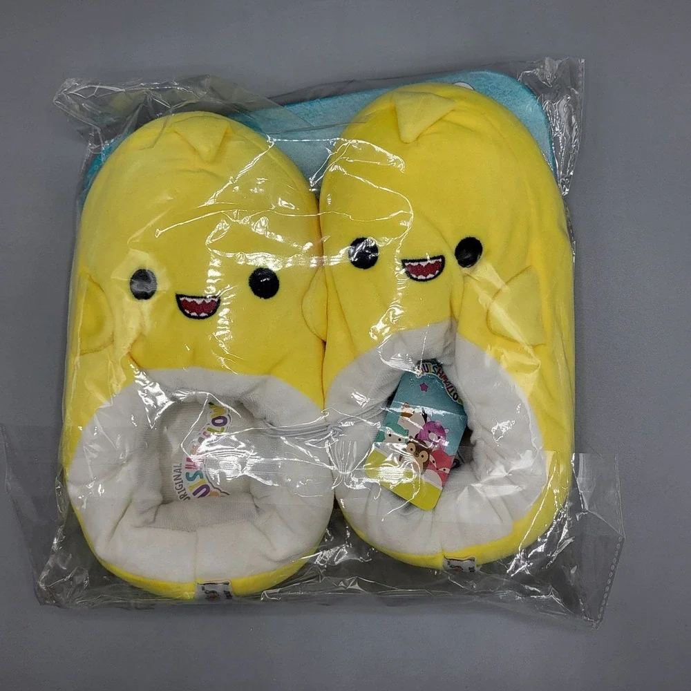 Squishmallows Baby Shark Yellow Plush Slippers Size 2/3 For Kids By Kellytoy
